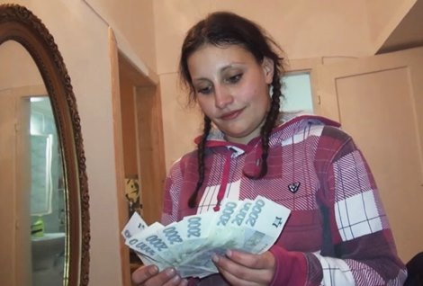 Путана по объявлению, исполняет все пожелания, цена - вопрос.